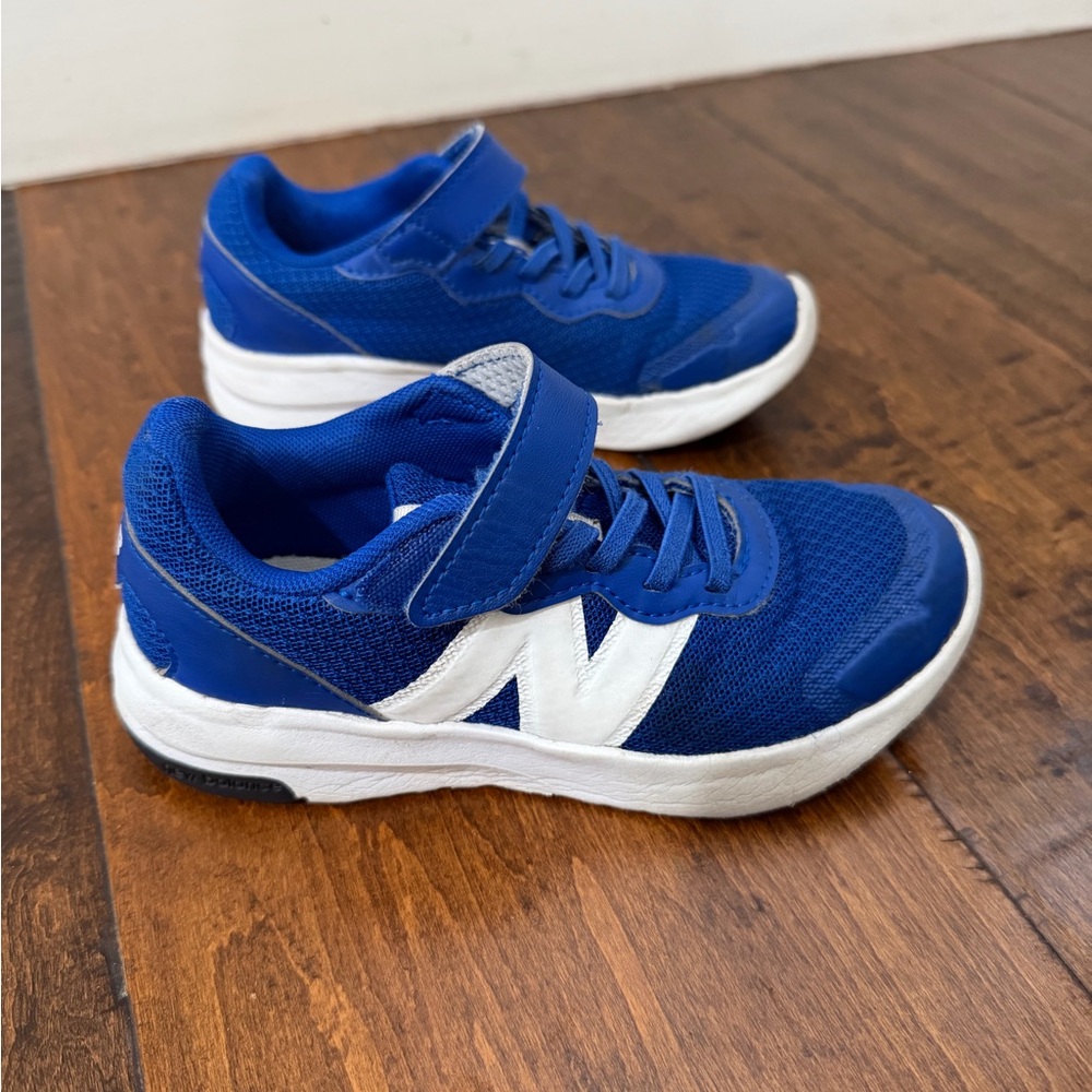 New Balance 578 Kids Sneakers in Blue and White with Velcro Straps